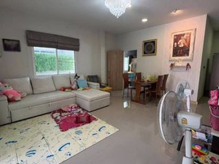 Haus zum Kauf mit 4 Zimmer in Don Mueang, Bangkok