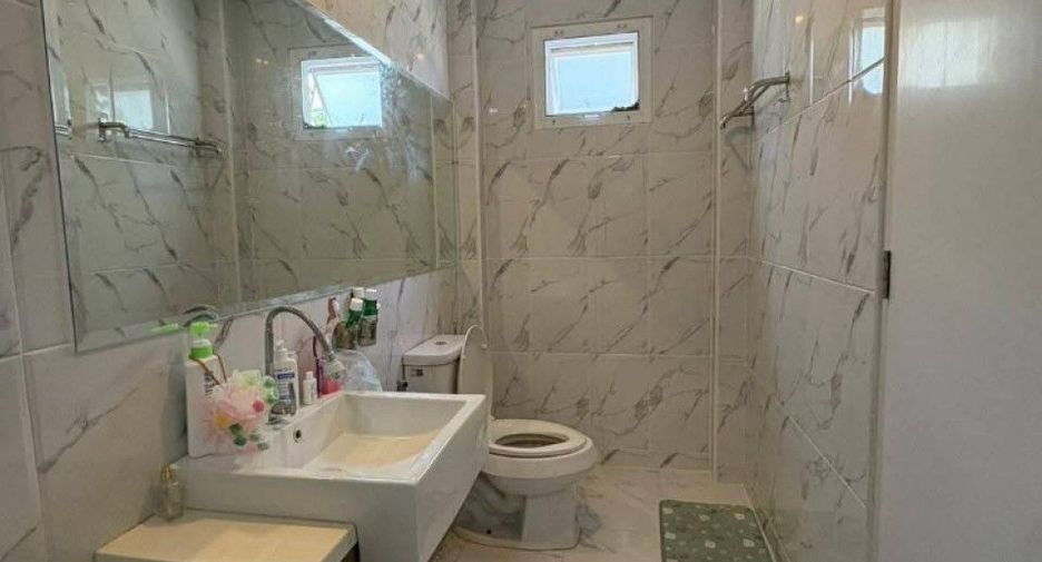 For sale 4 bedrooms house in Don Mueang, Bangkok