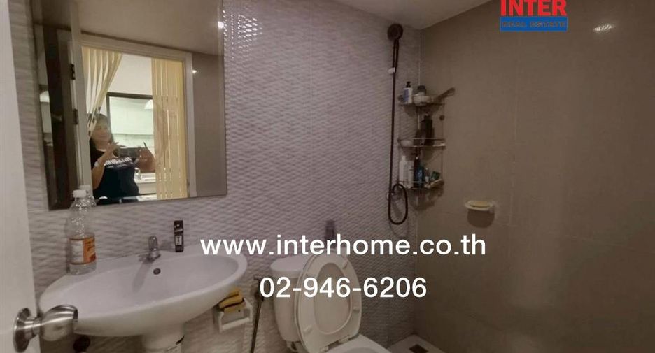 Casa adosada en venta de 3 habitaciones en Suan Luang, Bangkok