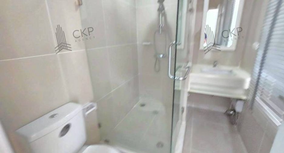 For sale 1 bed condo in Bang Phlat, Bangkok