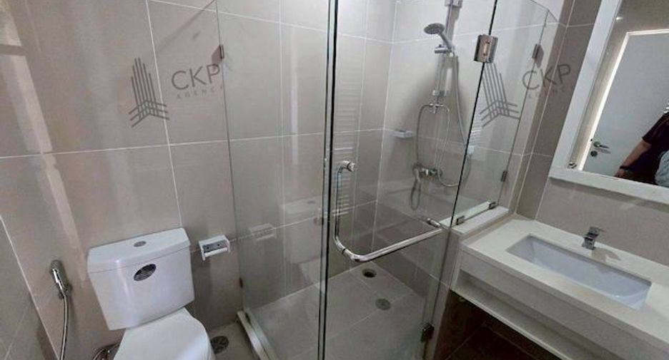 For sale 1 bed condo in Bang Phlat, Bangkok