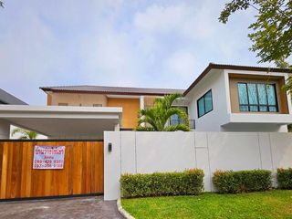 Villa en alquiler de 4 habitaciones en Mueang Chiang Mai, Chiang Mai