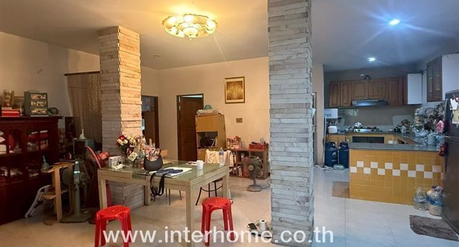 For sale 3 bedrooms house in Wang Thonglang, Bangkok