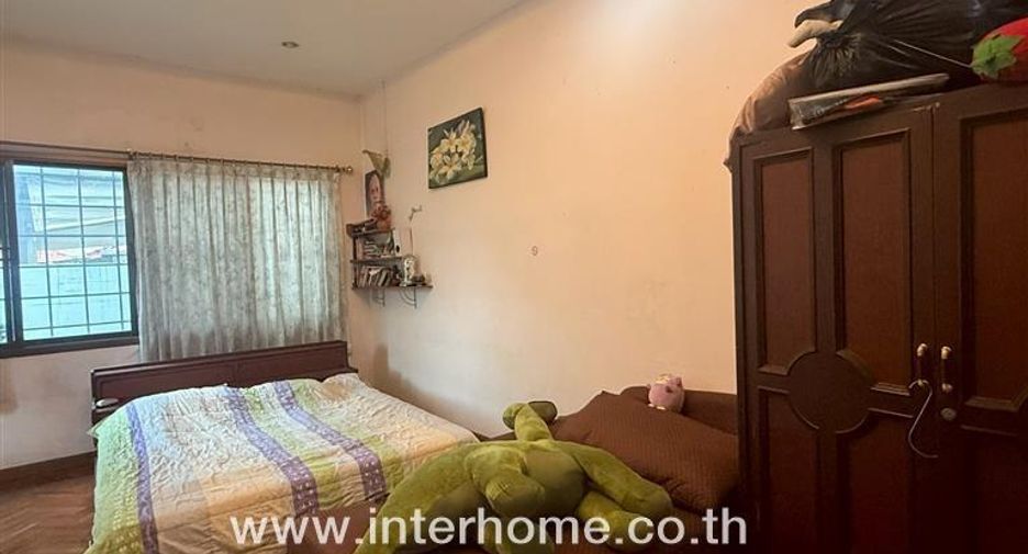 For sale 3 bedrooms house in Wang Thonglang, Bangkok