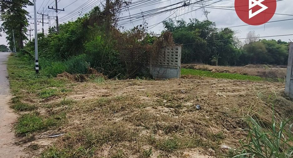 出售 土地 在 Phanat Nikhom, Chon Buri