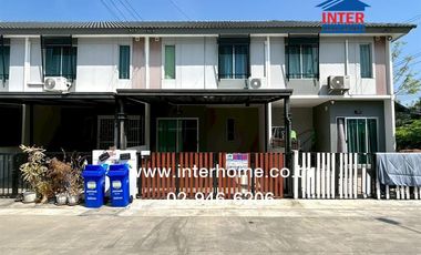 Casa adosada en venta de 3 habitaciones en Bang Phli, Samut Prakan