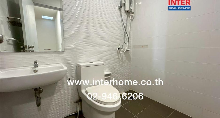 For sale 3 bedrooms townhouse in Bang Phli, Samut Prakan