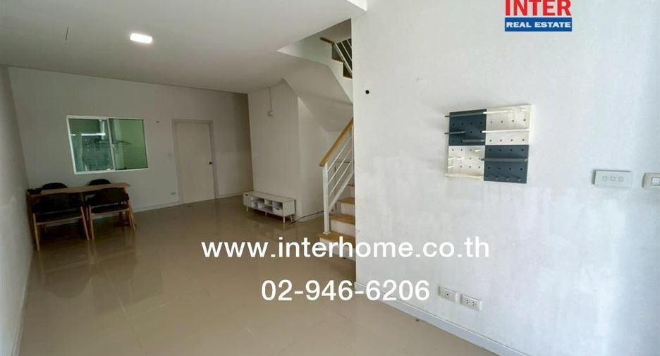 For sale 3 bedrooms townhouse in Bang Phli, Samut Prakan