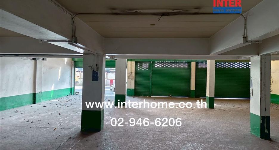 For rent and for sale 2 bedrooms retail Space in Rat Burana, Bangkok