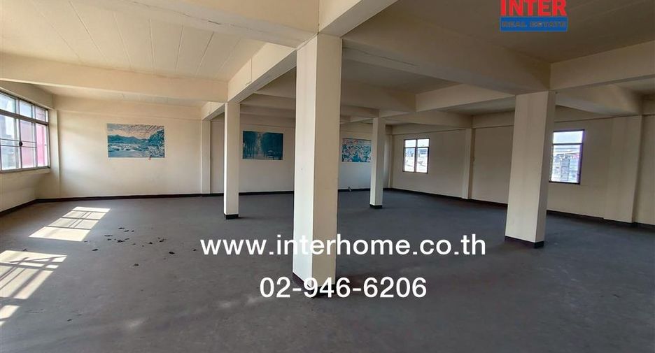 For rent and for sale 2 bedrooms retail Space in Rat Burana, Bangkok