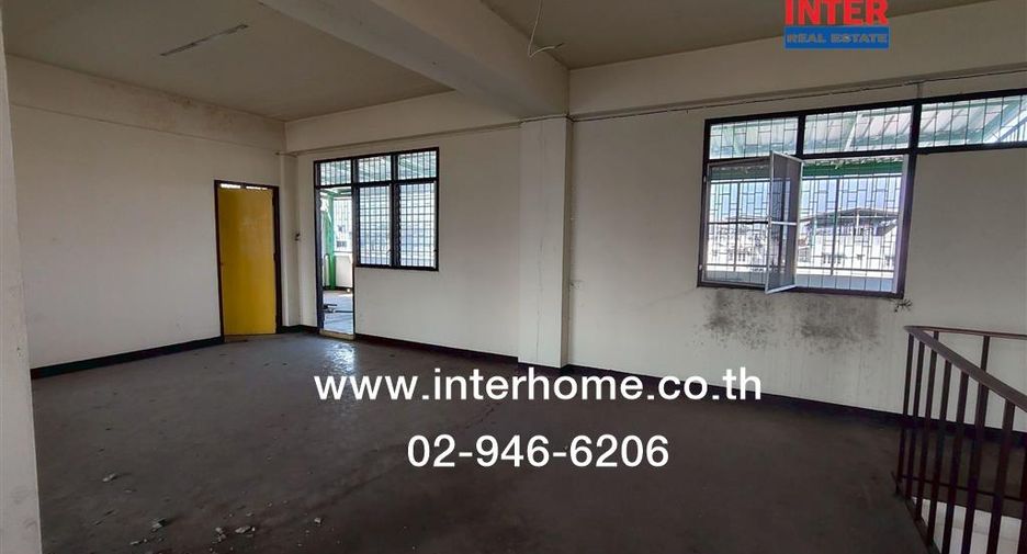 For rent and for sale 2 bedrooms retail Space in Rat Burana, Bangkok