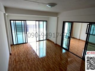 For rent 2 ベッドルーム townhouse in Lat Phrao, Bangkok