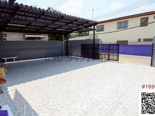 For rent 2 ベッドルーム townhouse in Lat Phrao, Bangkok