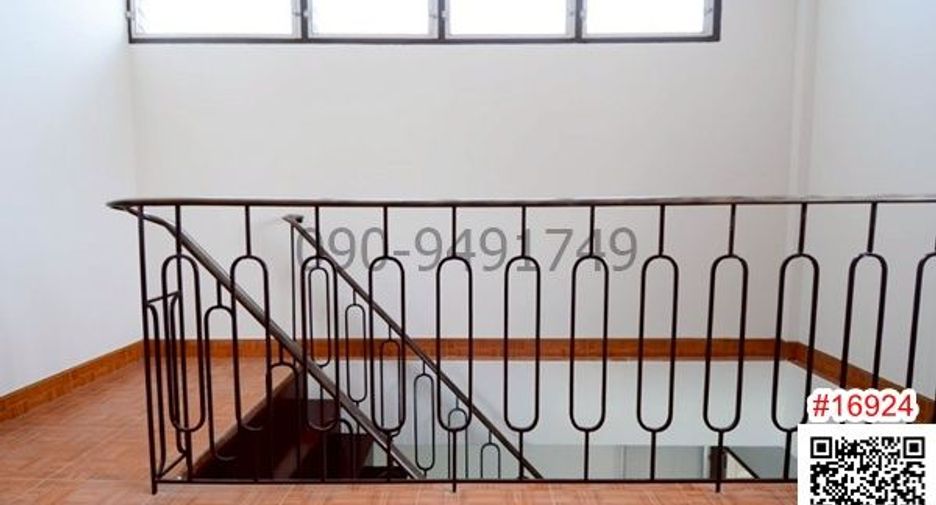 For rent 2 bedrooms townhouse in Lat Phrao, Bangkok