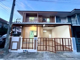 For sale 4 ベッドルーム townhouse in Thalang, Phuket