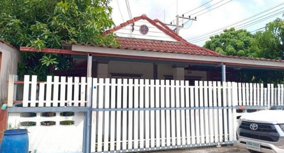 For sale 2 bedrooms house in Ban Bueng, Chonburi
