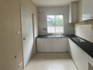 For sale 3 bedrooms townhouse in Ban Bueng, Chonburi