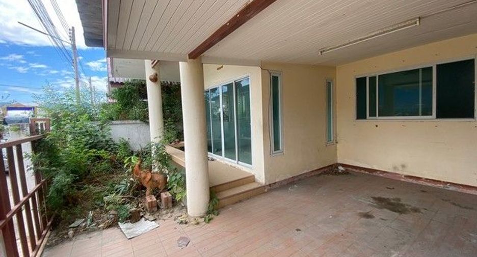 À vendre 3 chambres maison à Ban Bueng, Chonburi