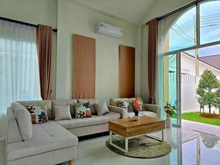 For rent 3 bedrooms villa in Bang Lamung, Chonburi