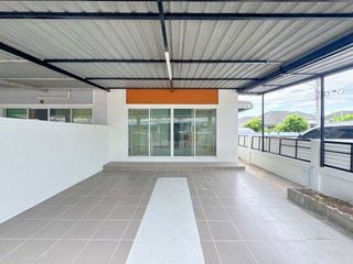For sale 3 bedrooms townhouse in Phan Thong, Chonburi