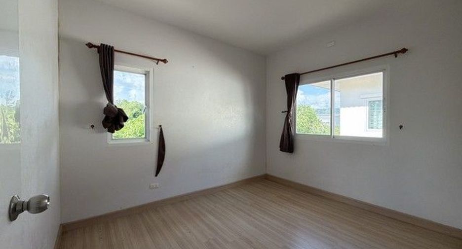For sale 2 bedrooms house in Ban Bueng, Chonburi