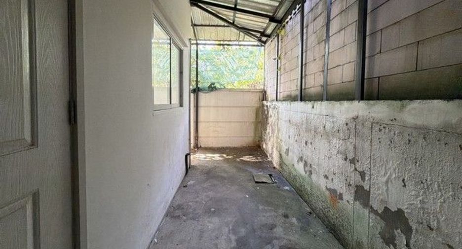 For sale 2 bedrooms house in Ban Bueng, Chonburi
