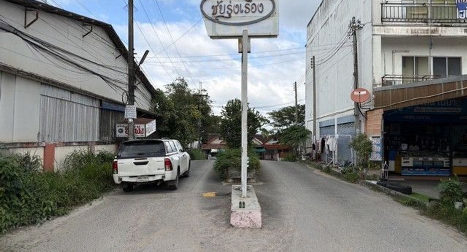 Casa en venta de 2 habitaciones en Ban Bueng, Chonburi