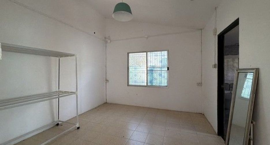 Haus zum Kauf mit 2 Zimmer in Ban Bueng, Chonburi
