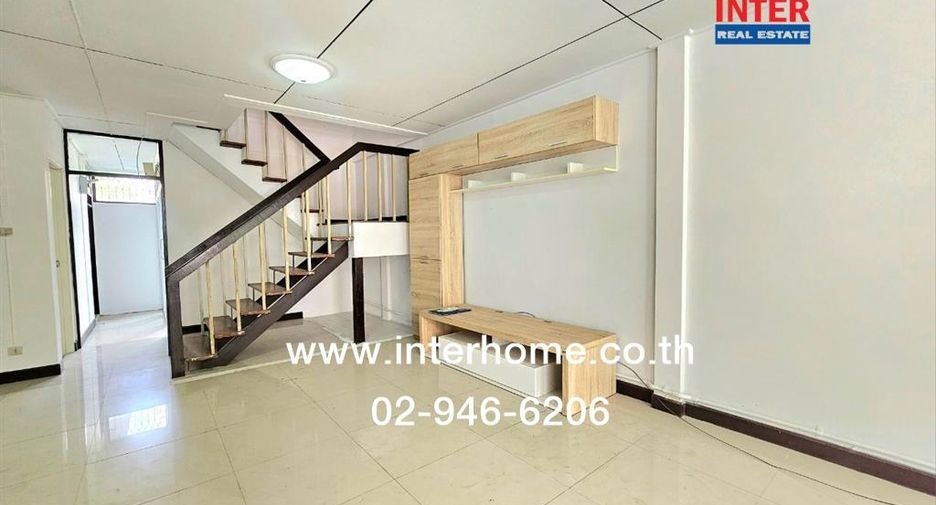 For sale 3 bedrooms townhouse in Chatuchak, Bangkok
