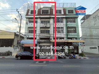 For sale 3 bedrooms retail Space in Lat Phrao, Bangkok