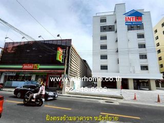 For sale 3 bedrooms retail Space in Lat Phrao, Bangkok