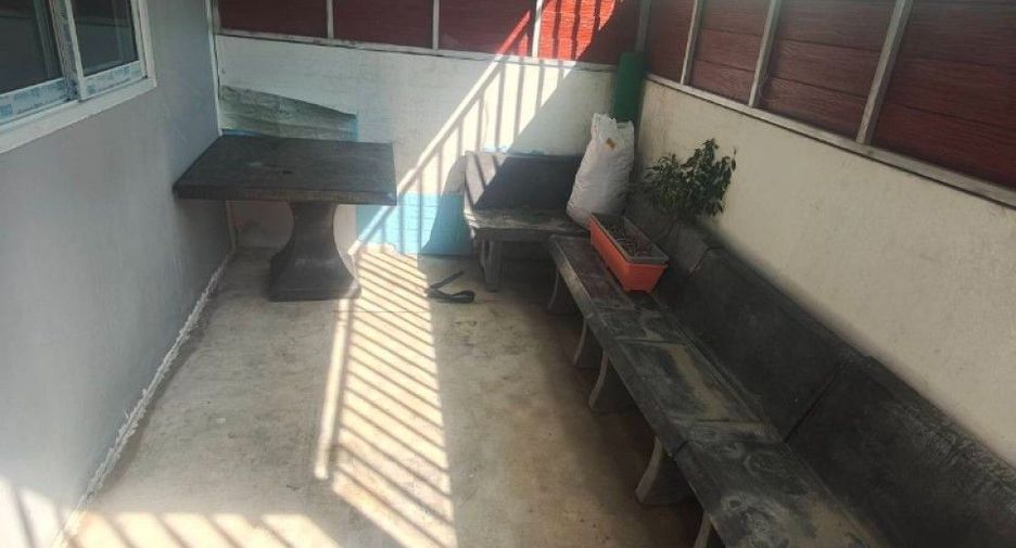 Casa adosada en venta de 2 habitaciones en Sena, Phra Nakhon Si Ayutthaya