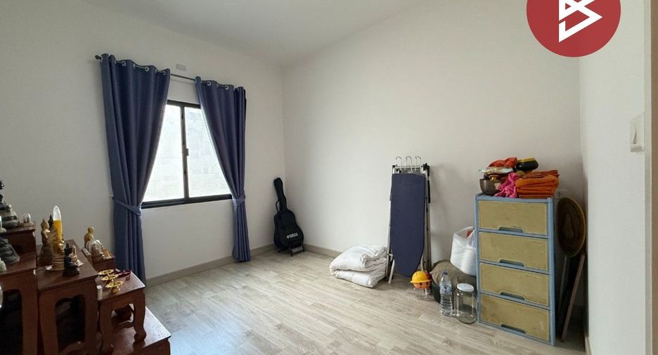 Продажа 4 спальни таунхаус в Sam Phran, Накхонпатхом