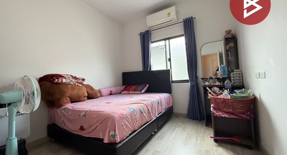 Продажа 4 спальни таунхаус в Sam Phran, Накхонпатхом