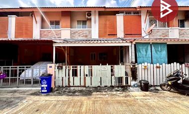 Casa adosada en venta de 3 habitaciones en Thung Khru, Bangkok
