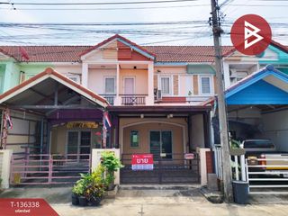 Casa adosada en venta de 2 habitaciones en Lam Luk Ka, Pathum Thani
