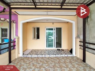 Casa adosada en venta de 2 habitaciones en Lam Luk Ka, Pathum Thani