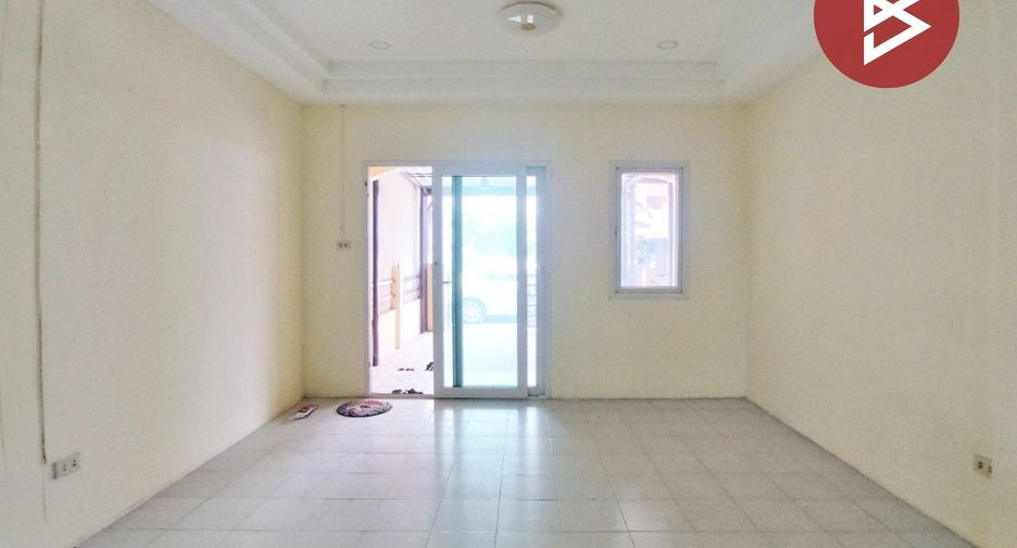 For sale 2 bedrooms townhouse in Lam Luk Ka, Pathum Thani