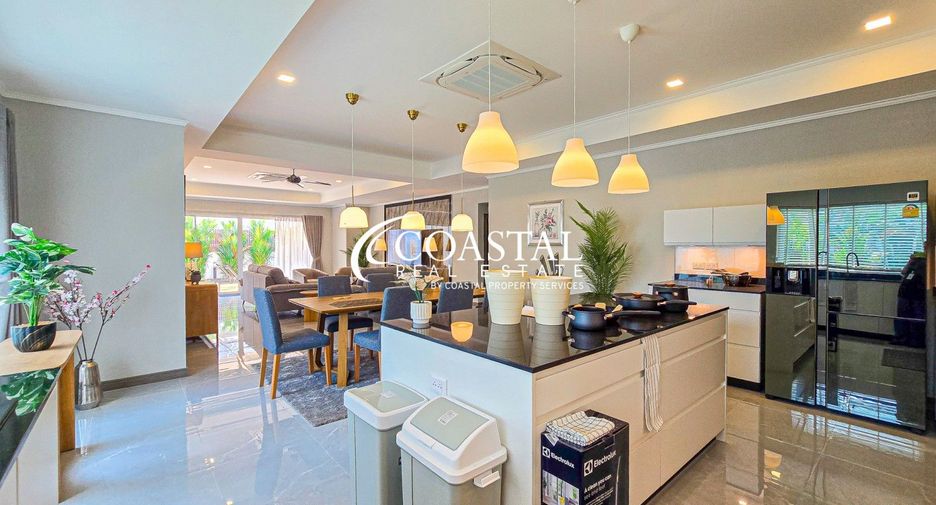 For rent and for sale 5 bedrooms house in Bang Lamung, Chonburi