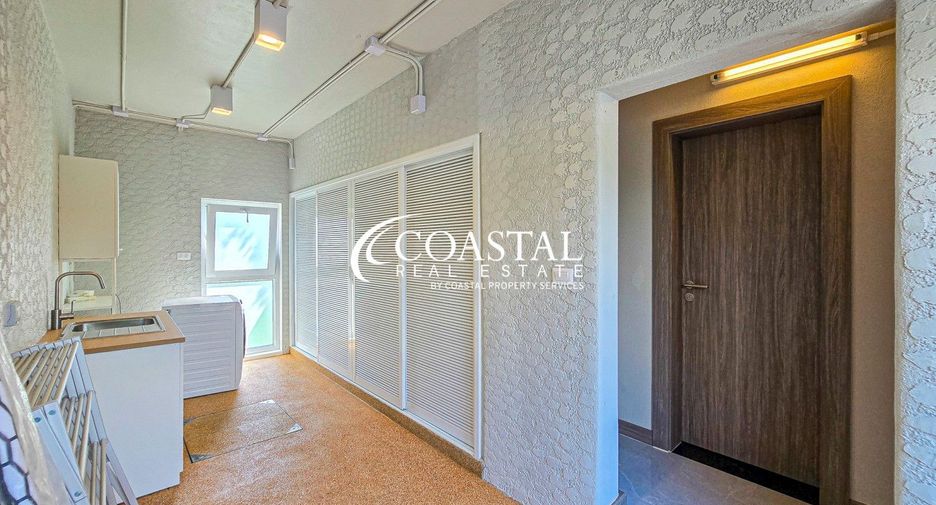 For rent and for sale 5 bedrooms house in Bang Lamung, Chonburi