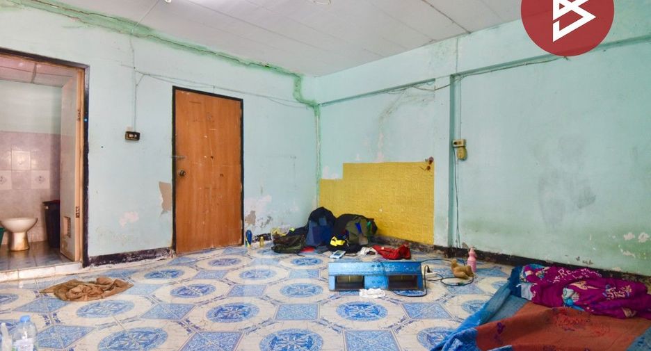 Reihenhaus zum Kauf mit 9 Zimmer in Bang Sao Thong, Samut Prakan