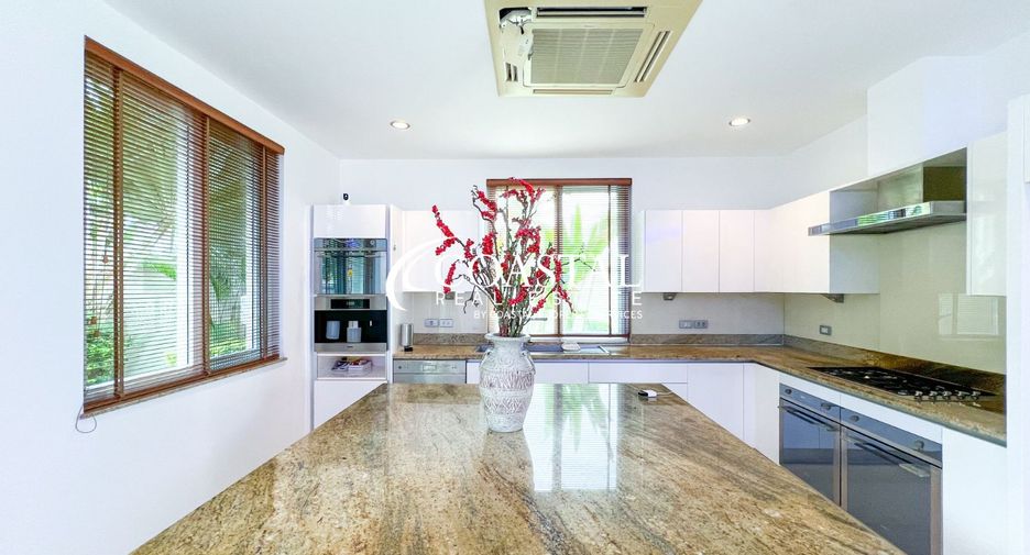 Haus zur Miete und zum Kauf mit 5 Zimmer in Bang Lamung, Chonburi