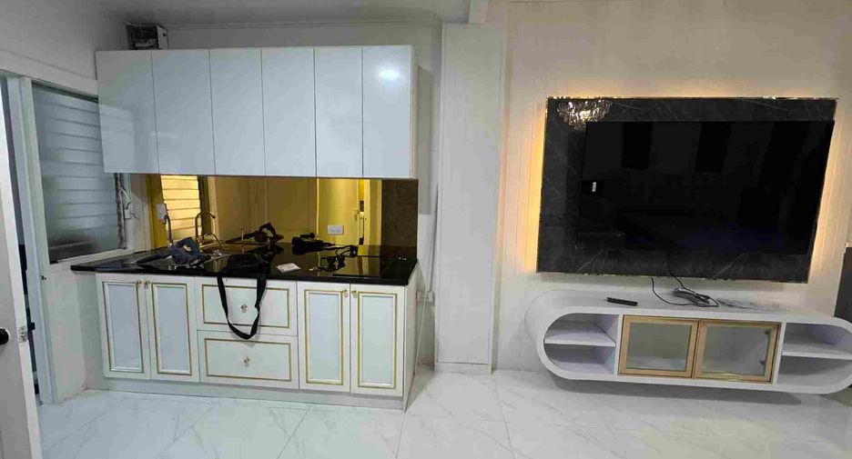 For sale 1 Beds condo in Bang Lamung, Chonburi