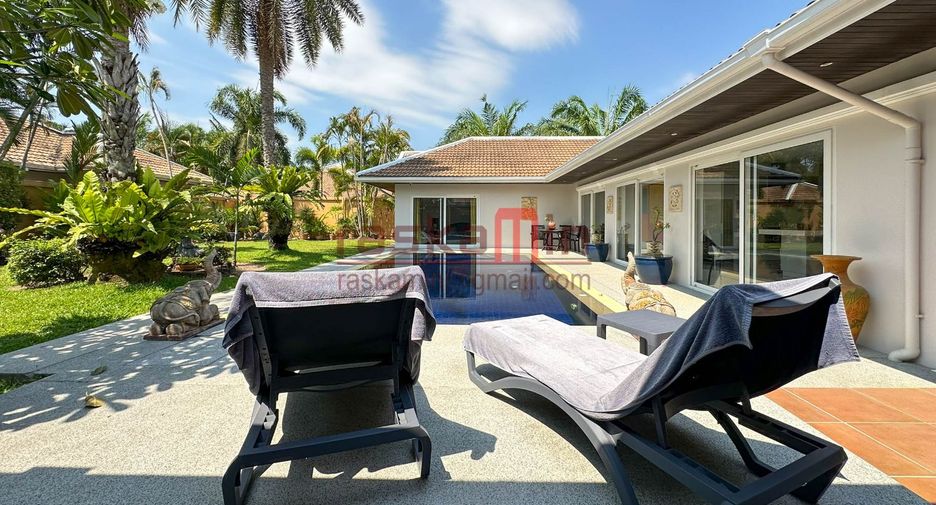 For rent 3 bedrooms villa in East Pattaya, Pattaya