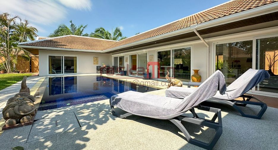 For rent 3 bedrooms villa in East Pattaya, Pattaya