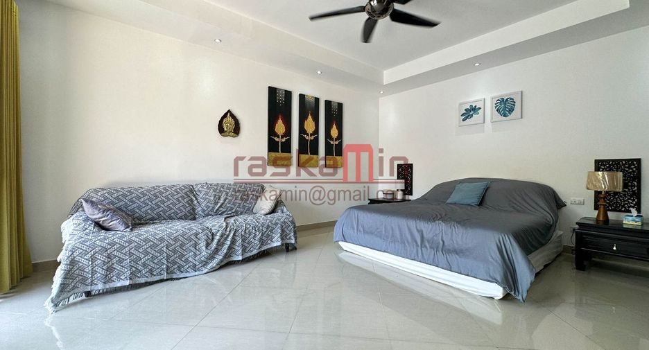 For rent 3 bedrooms villa in East Pattaya, Pattaya