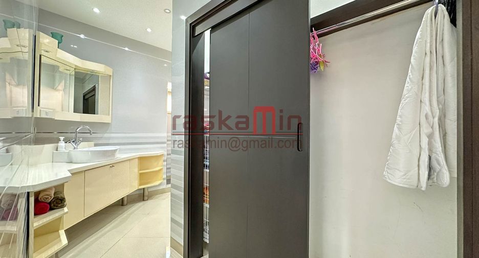 For rent 3 bedrooms villa in East Pattaya, Pattaya