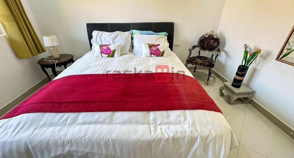 For rent 3 bedrooms villa in East Pattaya, Pattaya