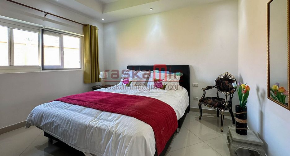 For rent 3 bedrooms villa in East Pattaya, Pattaya