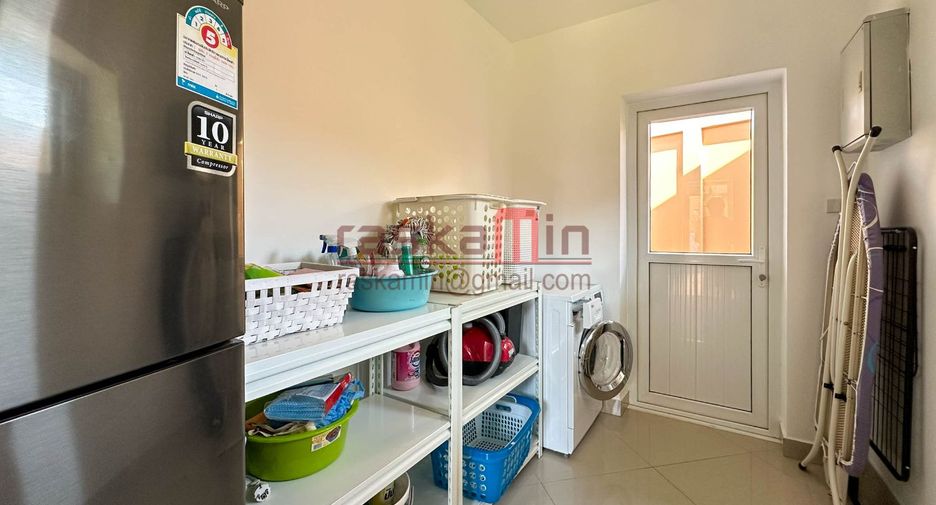For rent 3 bedrooms villa in East Pattaya, Pattaya